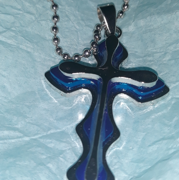 Stainless Steel Blue Cross Pendant Necklace  Silver Stainless steel chain NEW - Picture 4 of 6